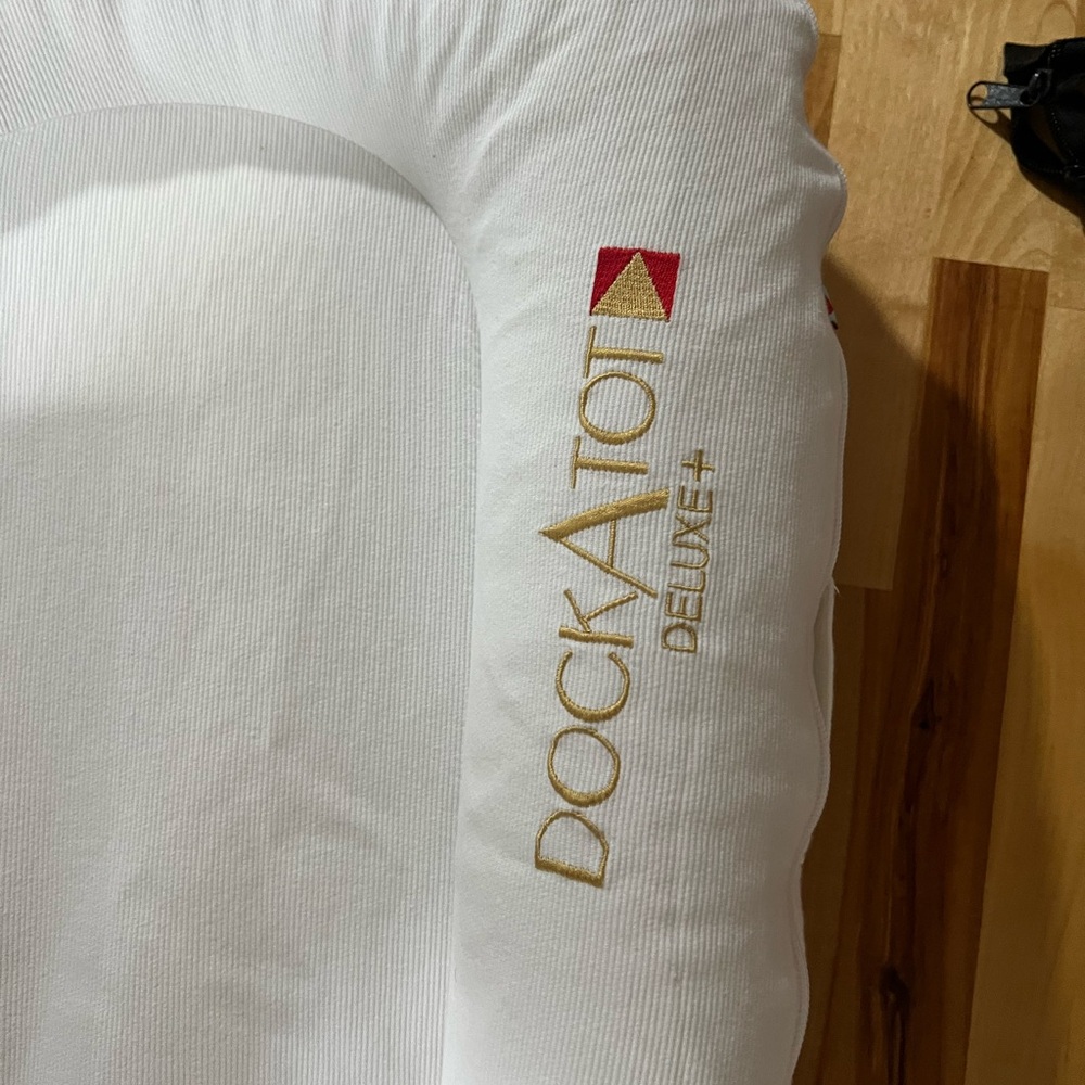 Dockatot x two covers - like new, great condition